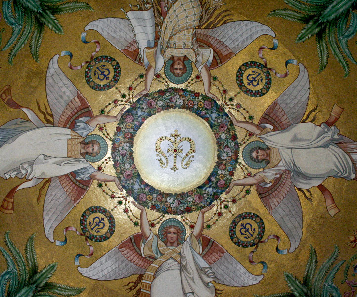 vue du choeur restauré de la basilique notre-dame de la Garde à Marseille