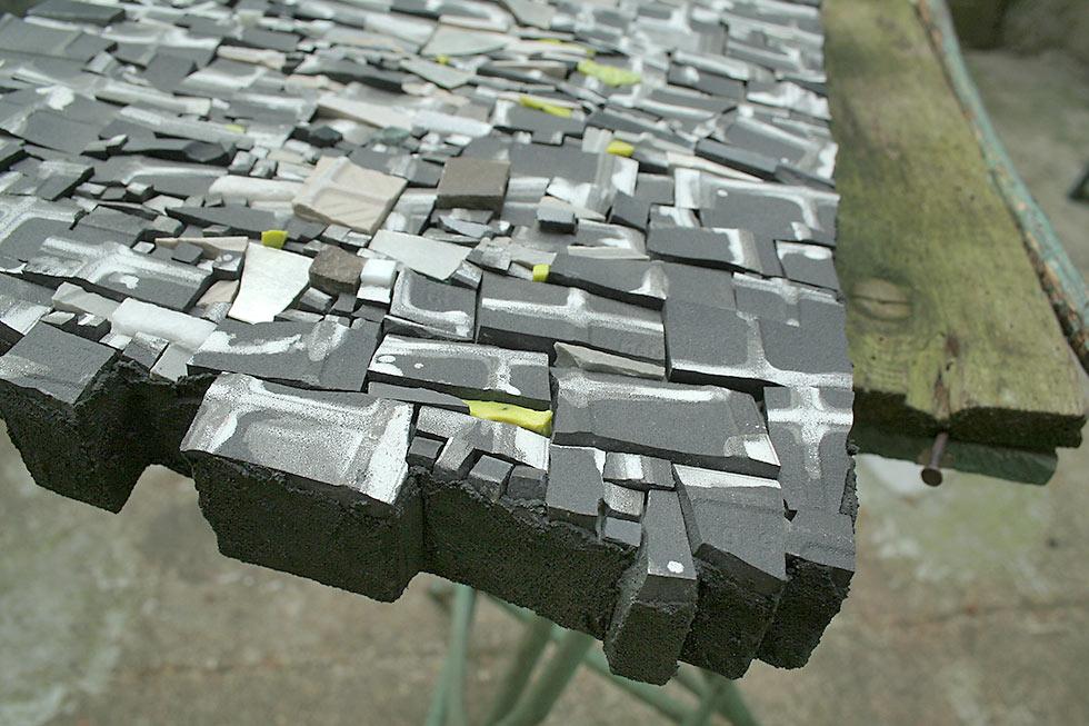 Mosaic made of stoneware, smalti and white gold.