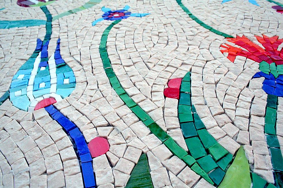 Floral decoration in mosaic inspired by the ornaments of Ottoman traditional ceramics