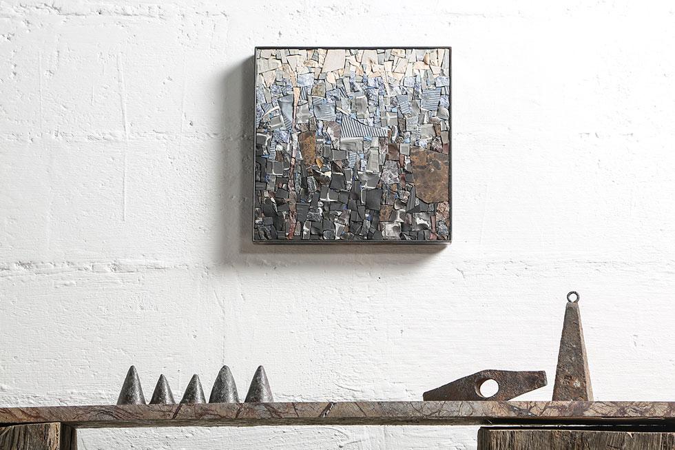 Pebbles, stoneware in color gradient mosaic