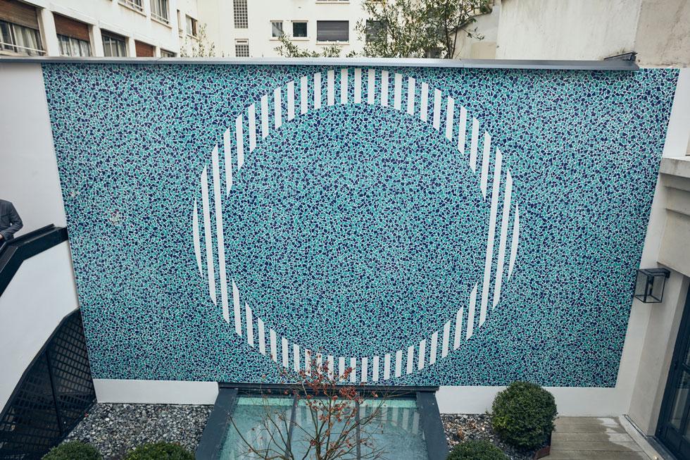 l'anneau de Buren rue de Longchamp Paris