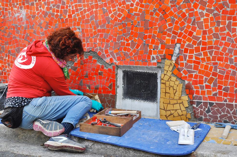 mélaine repose la mosaïque restaurée