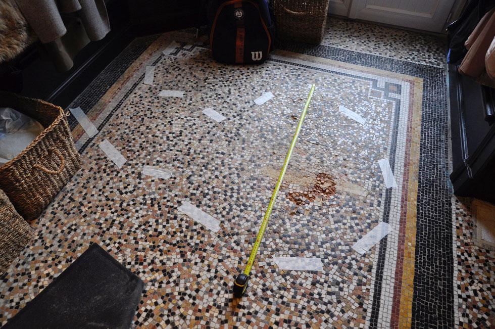 identification of the detached area and a gap